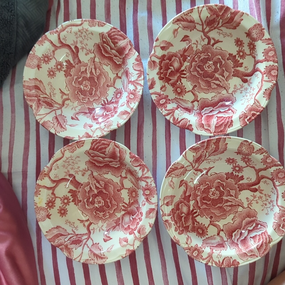 Set of 4 English Chiooendale-Johnson Bros. bowls. Like new condition.